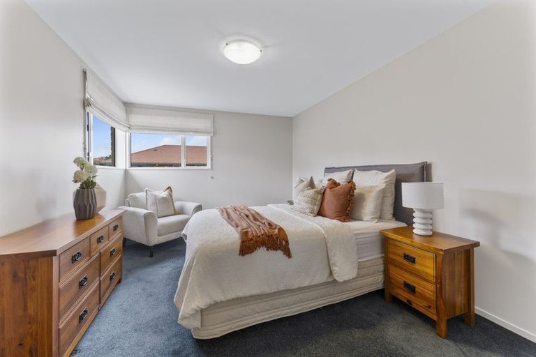 Photo of property in 9 Saint Clair Close, Harewood, Christchurch, 8051