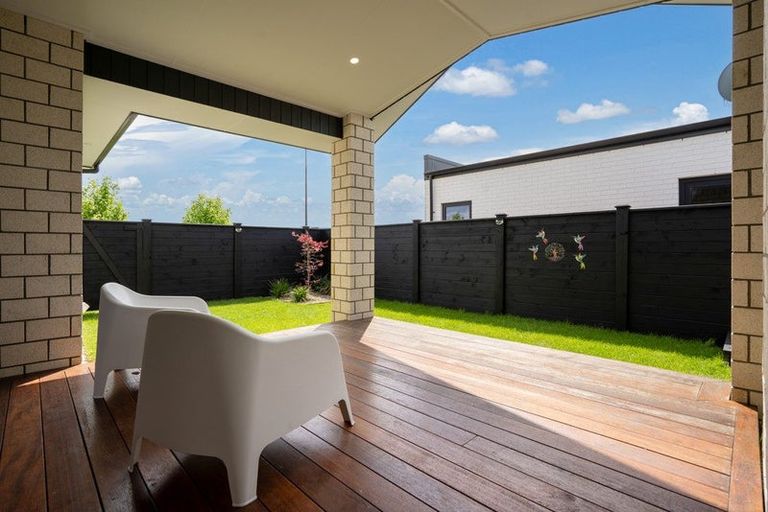 Photo of property in 32 Hugo Shaw Drive, Cambridge, 3434