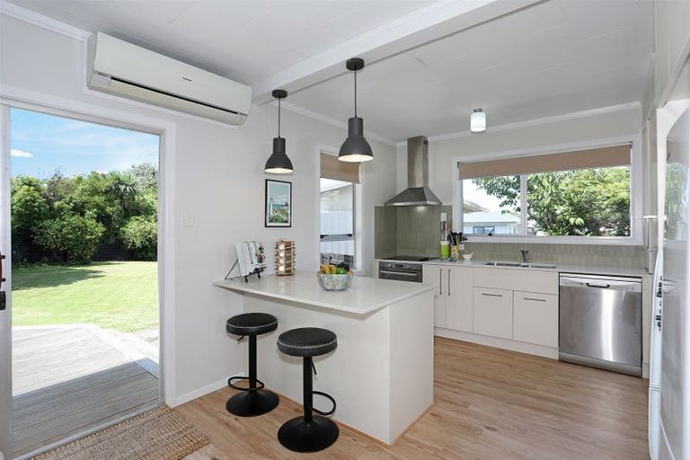 Photo of property in 3 Meads Place, Bulls, 4818