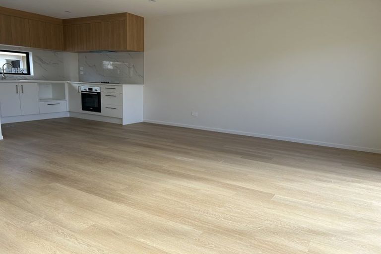 Photo of property in 14 Kopuru Road, Whenuapai, Auckland, 0618