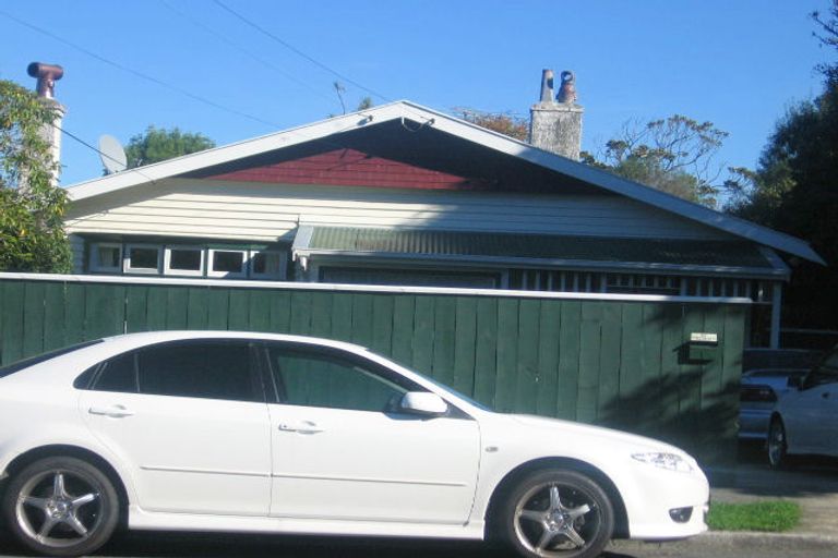 Photo of property in 4 Bridge Street, Melling, Lower Hutt, 5010