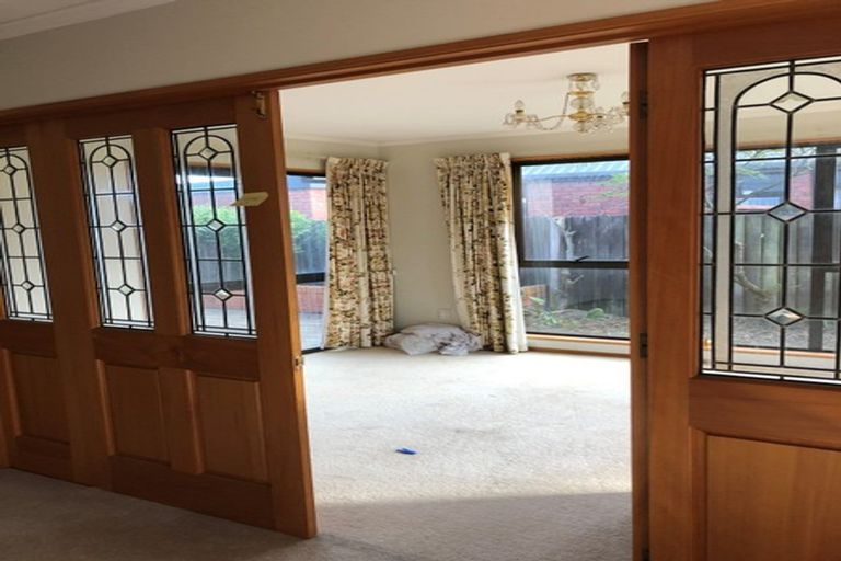 Photo of property in 22 Apsley Drive, Russley, Christchurch, 8042