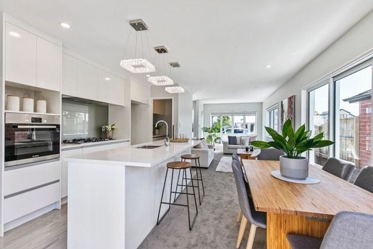 Photo of property in 31 Matata Drive, Takanini, 2112