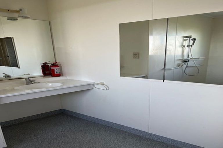 Photo of property in 3 Robin Lane, Browns Bay, Auckland, 0630