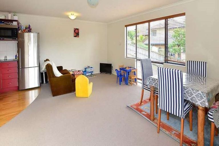 Photo of property in 41 Landvale Court, Browns Bay, Auckland, 0630