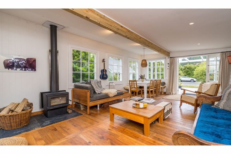 Photo of property in 92 Beach Road, Long Beach, Port Chalmers, 9081