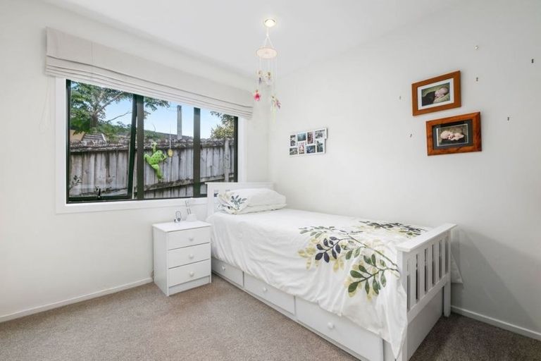 Photo of property in 80 Landing Drive, Albany, Auckland, 0632