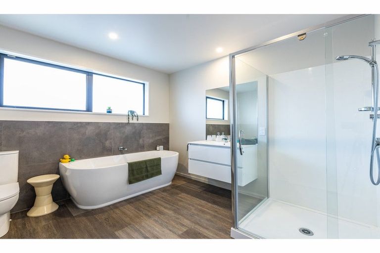 Photo of property in 3 Mccahon Drive, Rangiora, 7400