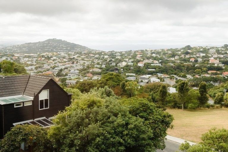 Photo of property in 1 Paparata Street, Karori, Wellington, 6012