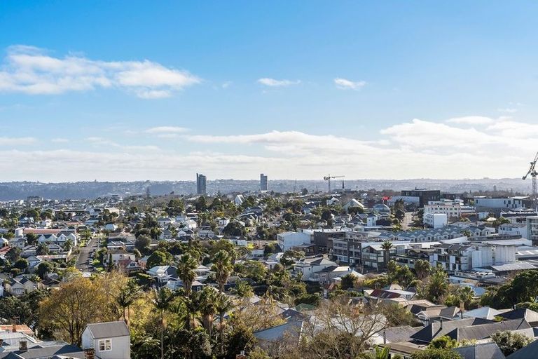 Photo of property in Crest Apartments, 407/199 Great North Road, Grey Lynn, Auckland, 1021