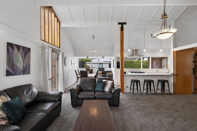 Photo of property in 370b Yaldhurst Road, Russley, Christchurch, 8042