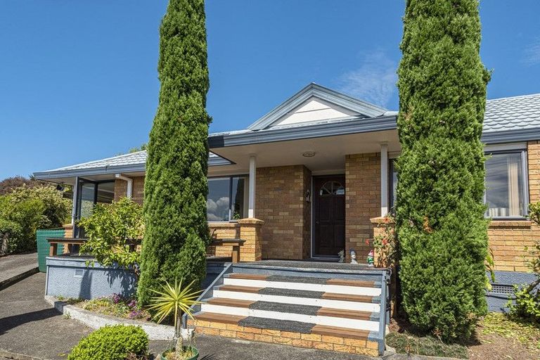 Photo of property in 35 Yorke Road, Haruru, 0204