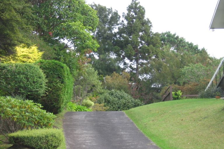 Photo of property in 54 Daffodil Street, Titirangi, Auckland, 0604