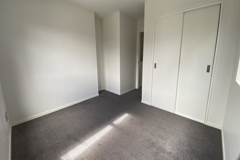 Photo of property in 6 Parahau Road, Papakura, 2110