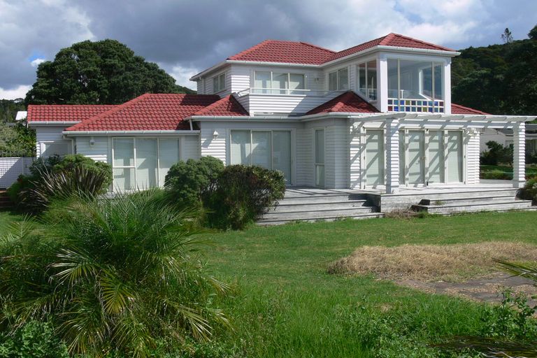 Photo of property in 1 Kings Road, Paihia, 0200