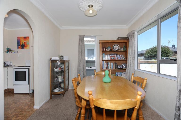 Photo of property in 101c Church Street, West End, Palmerston North, 4412