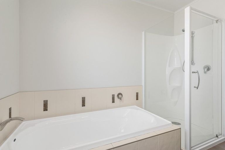 Photo of property in 4 Newbourne Crescent, Redwoodtown, Blenheim, 7201