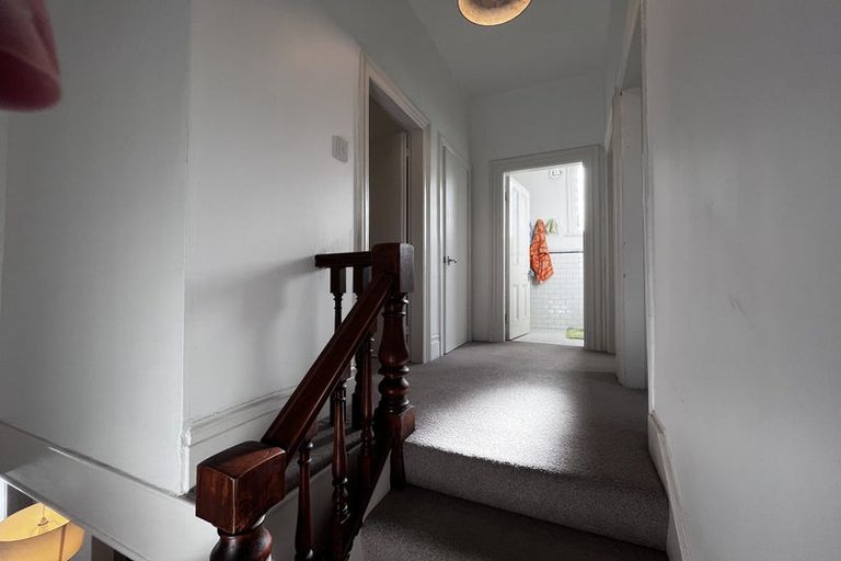 Photo of property in 69 Rolleston Street, Mount Cook, Wellington, 6021