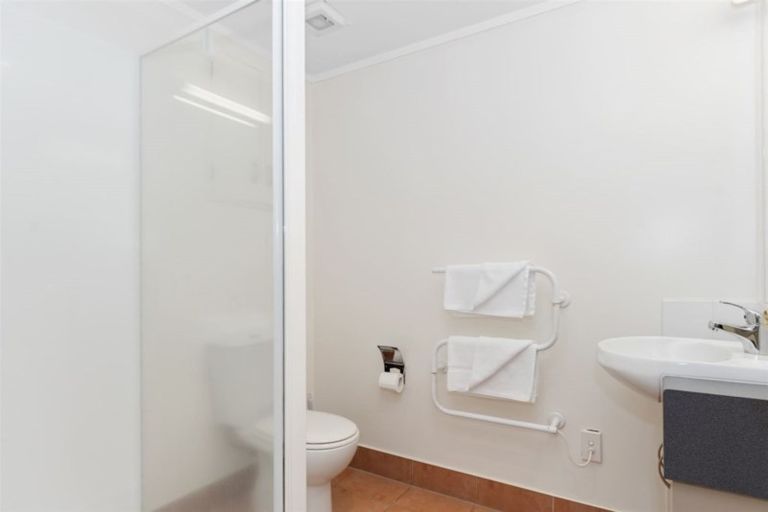 Photo of property in Capri Apartments, 5 The Mall, Mount Maunganui, 3116