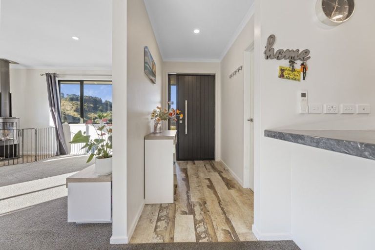 Photo of property in 18 Goddard Way, Sawyers Bay, Port Chalmers, 9023