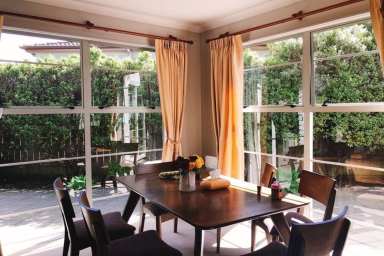 Photo of property in 56 Amberwood Drive, Northpark, Auckland, 2013