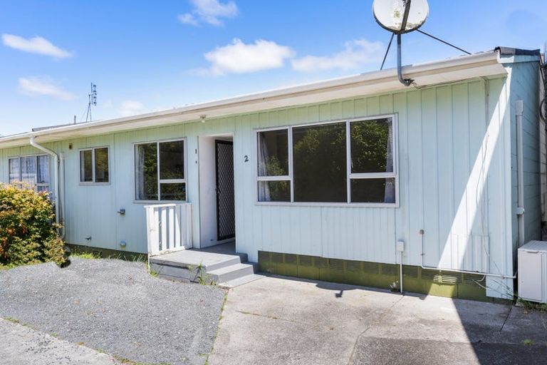 Photo of property in 2/52 Te Kanawa Crescent, Henderson, Auckland, 0610