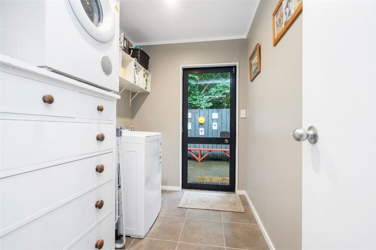 Photo of property in 52 Onerahi Road, Onerahi, Whangarei, 0110