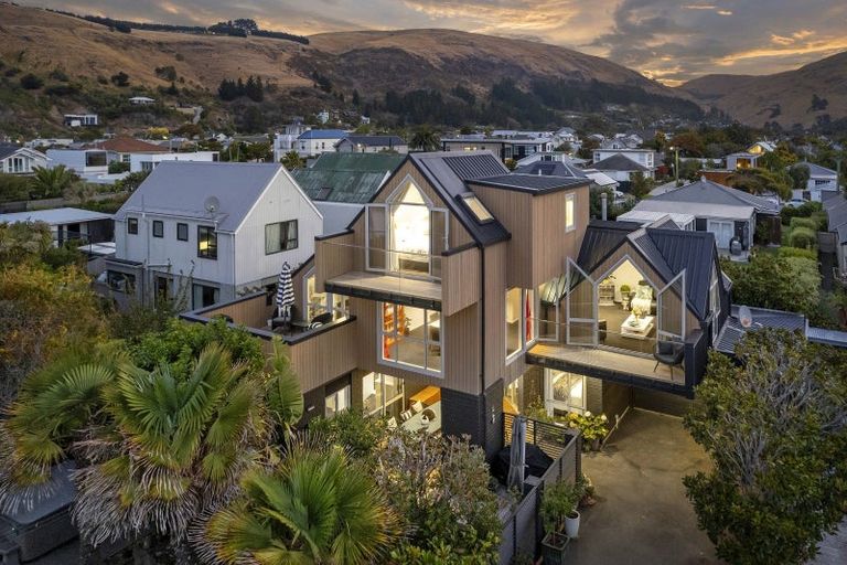 Photo of property in 102a Esplanade, Sumner, Christchurch, 8081