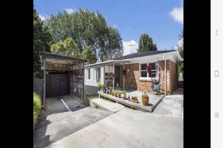 Photo of property in 29a Glenfern Road, Mellons Bay, Auckland, 2014