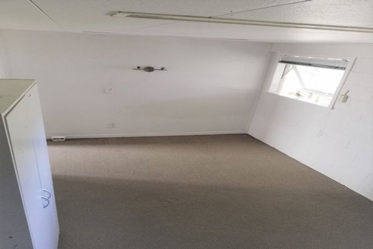 Photo of property in 5 Pax Avenue, Forrest Hill, Auckland, 0620