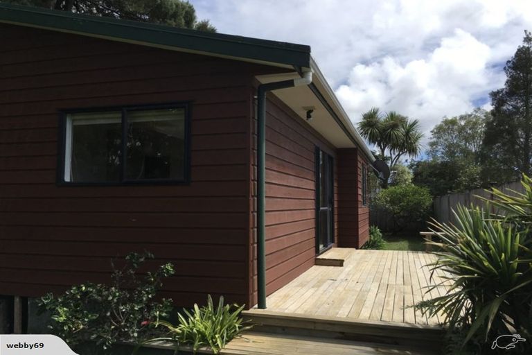 Photo of property in 2/29 Glendale Road, Glen Eden, Auckland, 0602