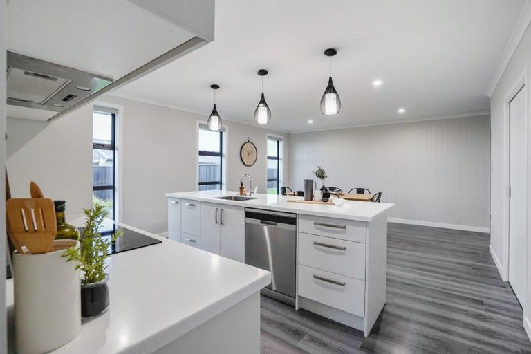 Photo of property in 15 Chatham Rise, Seaward Bush, Invercargill, 9812