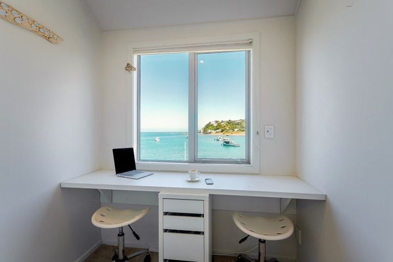 Photo of property in 3/222 The Esplanade, Island Bay, Wellington, 6023