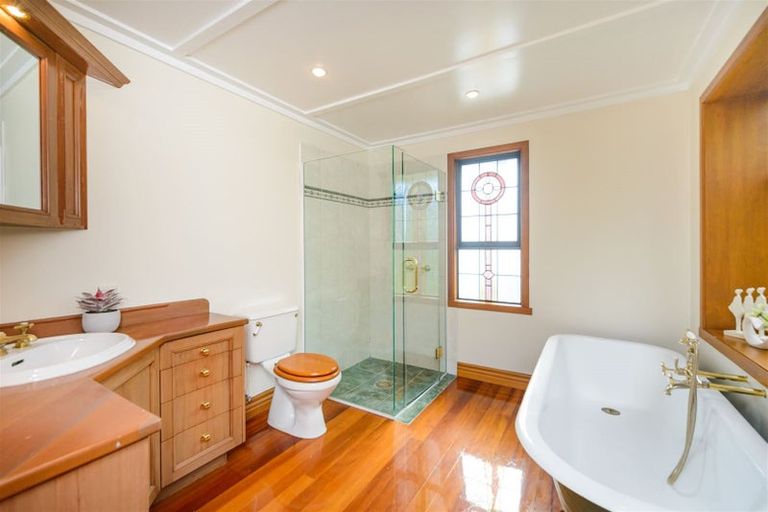 Photo of property in 62 Buick Crescent, Awapuni, Palmerston North, 4412