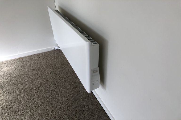 Photo of property in 1/37 Waipa Street, Birkenhead, Auckland, 0626