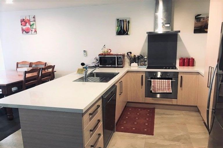 Photo of property in 4 Rooseville Mews, Pukekohe, 2120