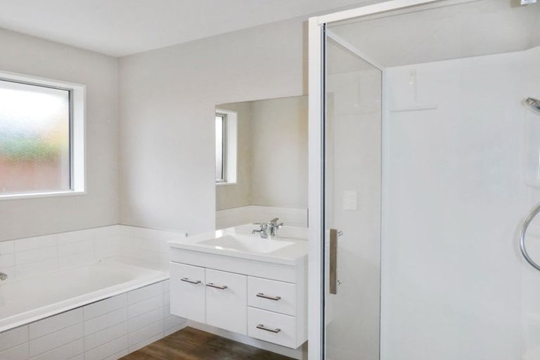 Photo of property in 6 Highworth Crescent, Rolleston, 7615