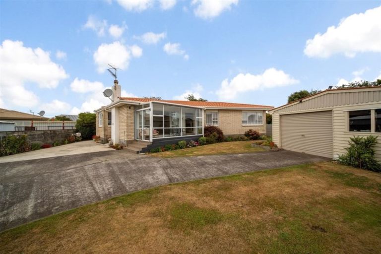 Photo of property in 52a Dixon Avenue, Hawera, 4610