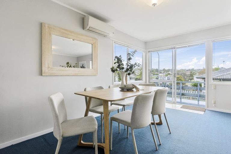 Photo of property in 1/42 Reynella Drive, Massey, Auckland, 0614