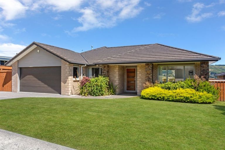 Photo of property in 31 Paparoa Crescent, Aotea, Porirua, 5024