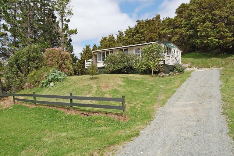 Photo of property in 542 Oneriri Road, Kaiwaka, 0573