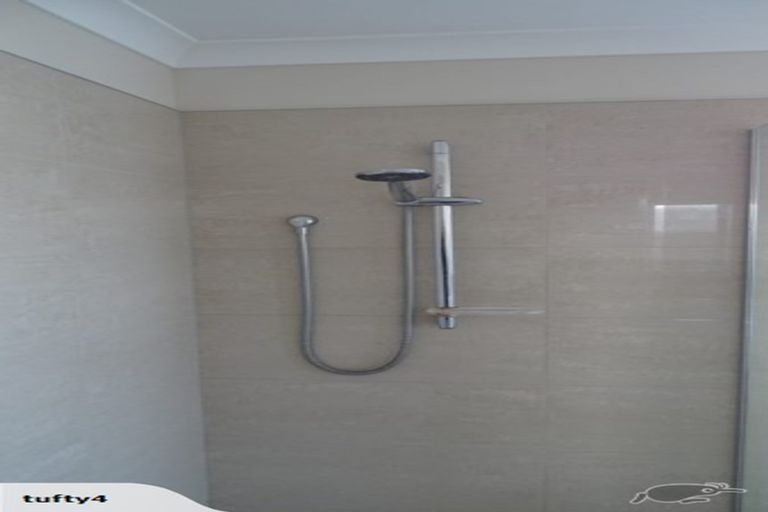 Photo of property in 28 Pounamu Place, Pegasus, 7612