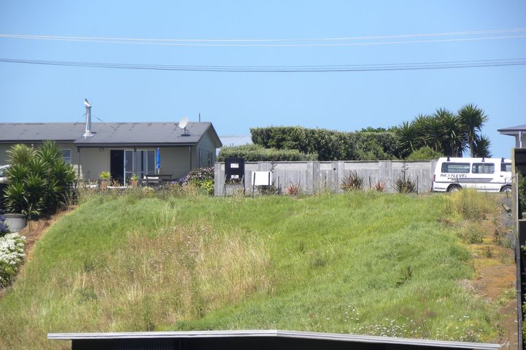 Photo of property in 23 Manukau Road, Raglan, 3225