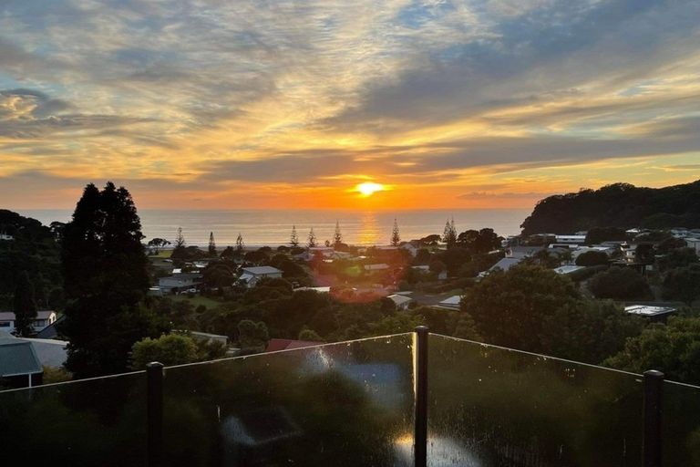 Photo of property in 141 Tuna Place, Onemana, Whangamata, 3691