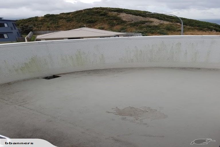 Photo of property in 30a Bowes Crescent, Strathmore Park, Wellington, 6022