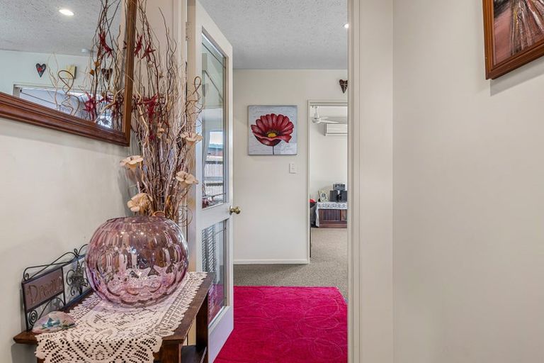 Photo of property in 1/129 Vagues Road, Northcote, Christchurch, 8052