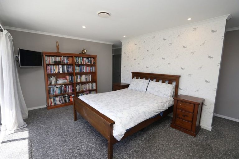 Photo of property in 9 Whiteoak Grove, Tinwald, Ashburton, 7700