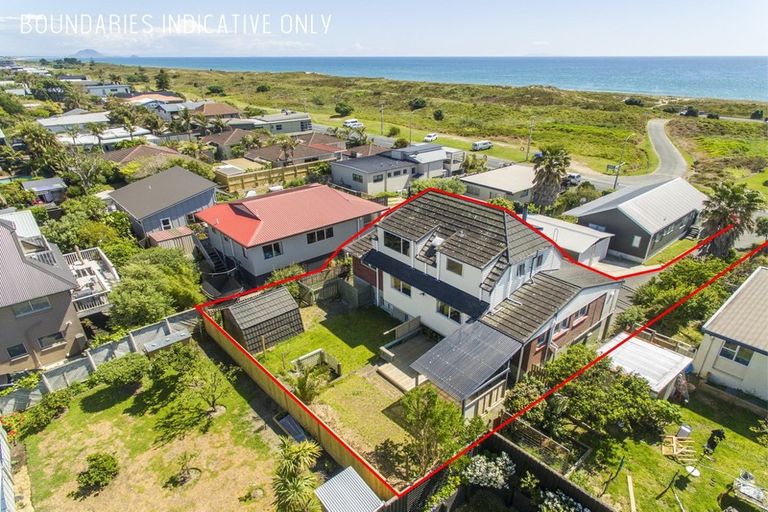 Photo of property in 1012b Papamoa Beach Road, Papamoa Beach, Papamoa, 3118