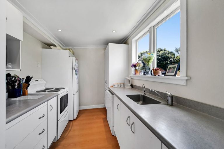 Photo of property in 10 Erin Street, Hawera, 4610