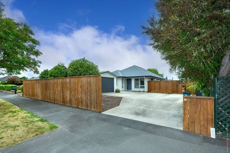 Photo of property in 10 Bideford Place, Dallington, Christchurch, 8061
